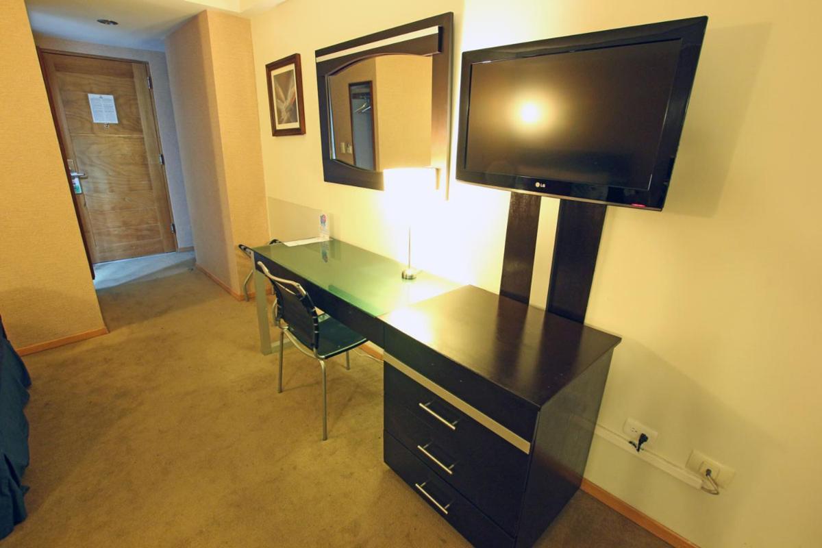 Hotel Colon Plaza Business Class Nuevo Laredo Zewnętrze zdjęcie