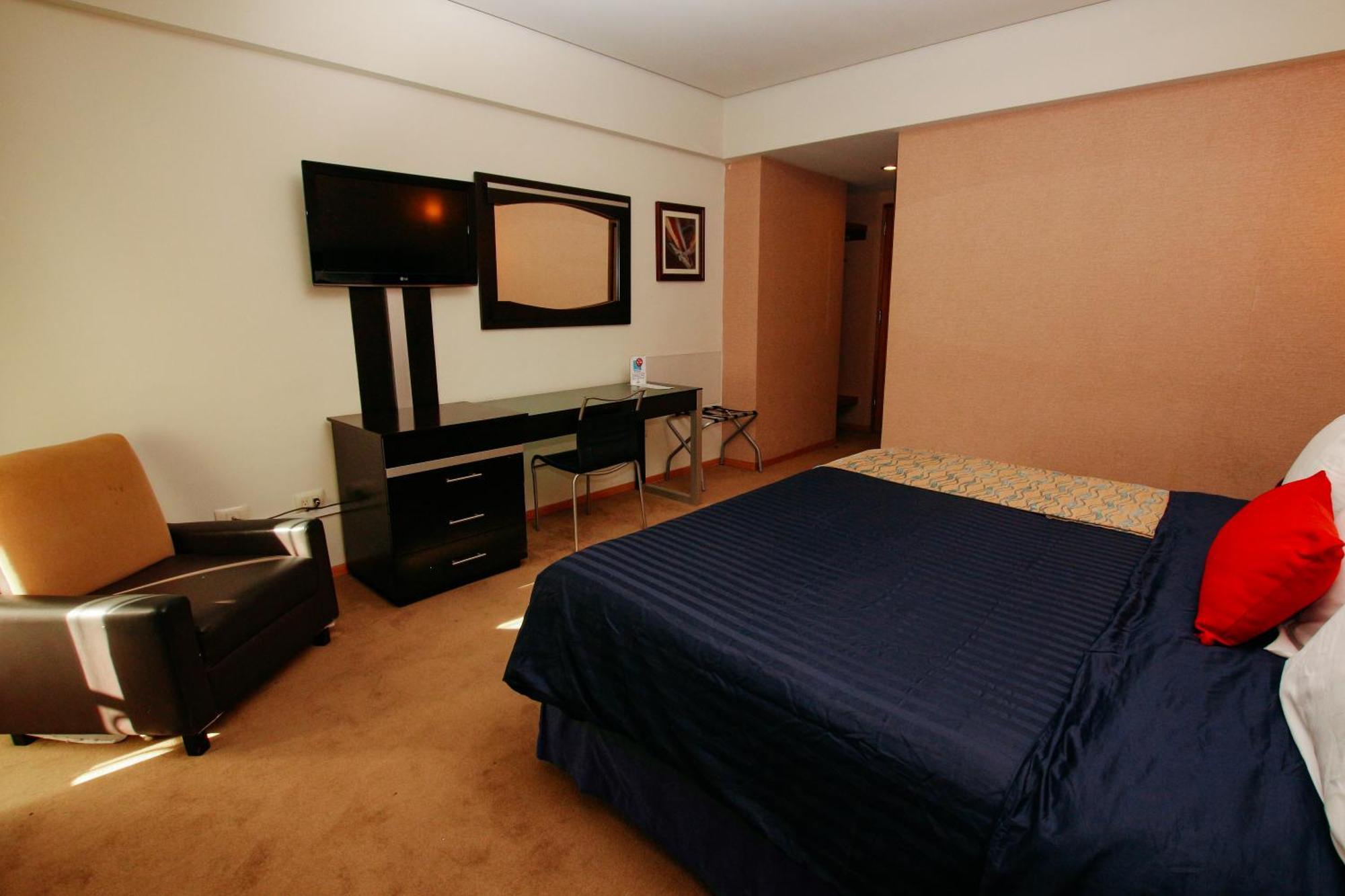 Hotel Colon Plaza Business Class Nuevo Laredo Zewnętrze zdjęcie