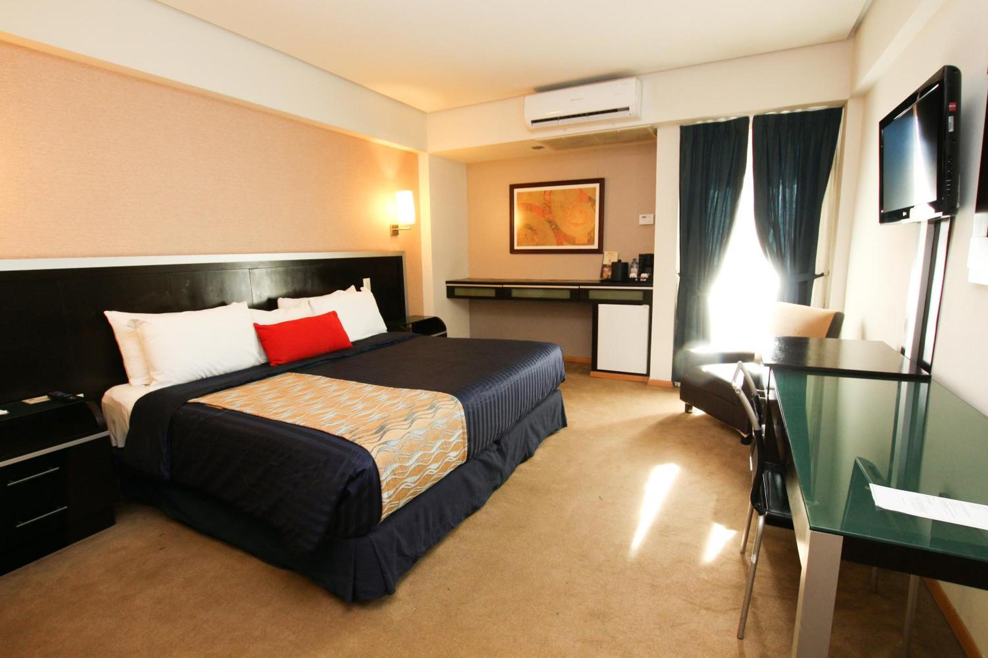 Hotel Colon Plaza Business Class Nuevo Laredo Zewnętrze zdjęcie